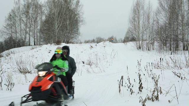Виражи: Прокат и приключения в Зелёной долине.