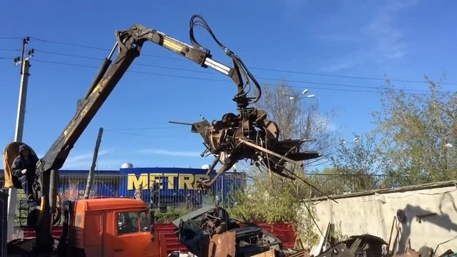 Манипулятор, и что можно найти на приеме металла