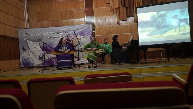 Лозьвинский женский танец "Сбор ягод"