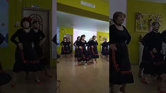 Танго "Кумпарсита"