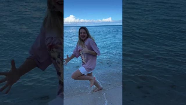 Упала?! #ТанцыТанцыТанцы #Милана #милана #ТрендОбнимашки #МиланаФилимонова #больница