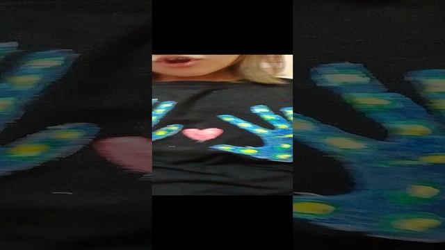 😗