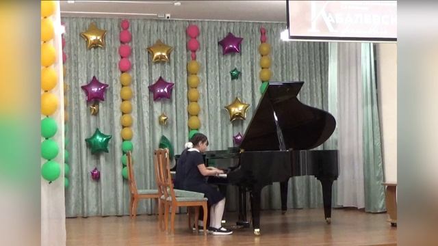 Беркович "Марш", исп. форт. дуэт: Ворожцов Дмитрий, 3 класс, 9 лет, Маслова Софья, 3 класс, 9 лет.