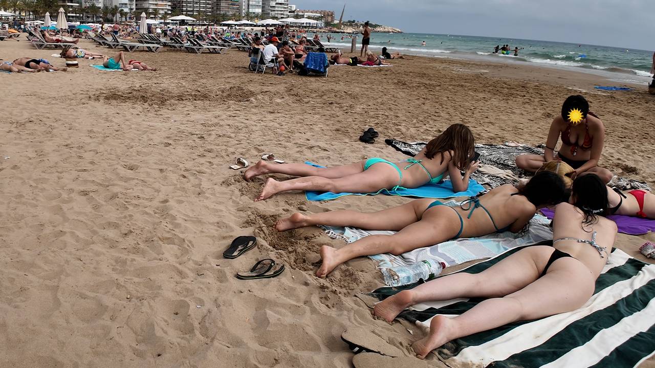 🏖️glowing beach -spain (4K 🇪🇸) ❤️