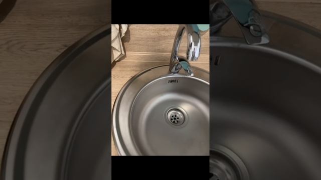 А у Вас получается намыть раковину из нержавеющей стали без разводов ? 
#клининг#уборка#допосле