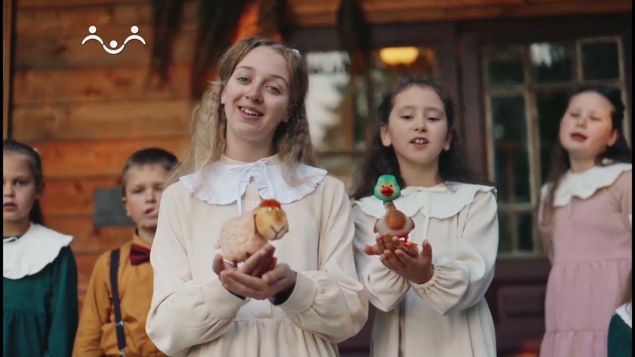 Истории старого чемоданчика. Лапоть и сапожок
