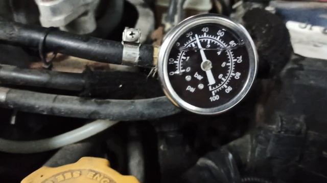 Давление топлива на свежем насосе FPP 270c - на холостом ходу и при пережатой обратке.