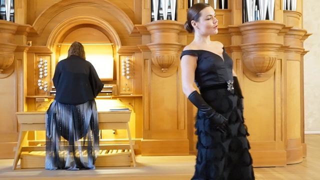 Моя самая любимая певица Евгения Красилова исполняет каватину Норины. Орган — Юлия Иконникова