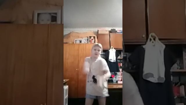 Like_7441581529303581430.mp4
