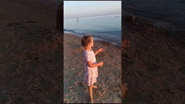 на отдыхе возле моря