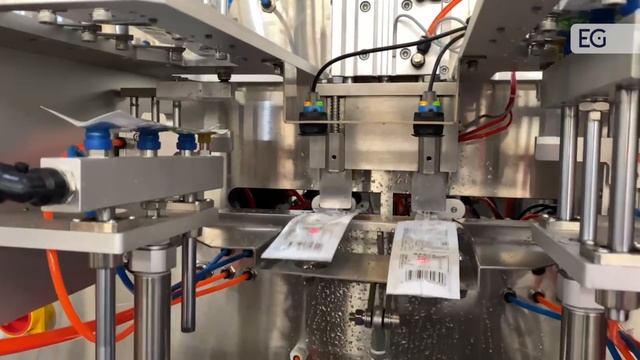 Станок для фасовки жидких продуктов в фигурные саше пакеты KY-1500B