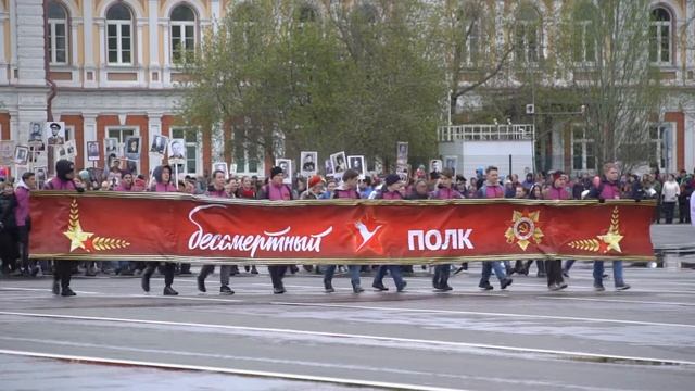 Коллектив АО "Труд" принял участие в главном парадном шествии 9 мая