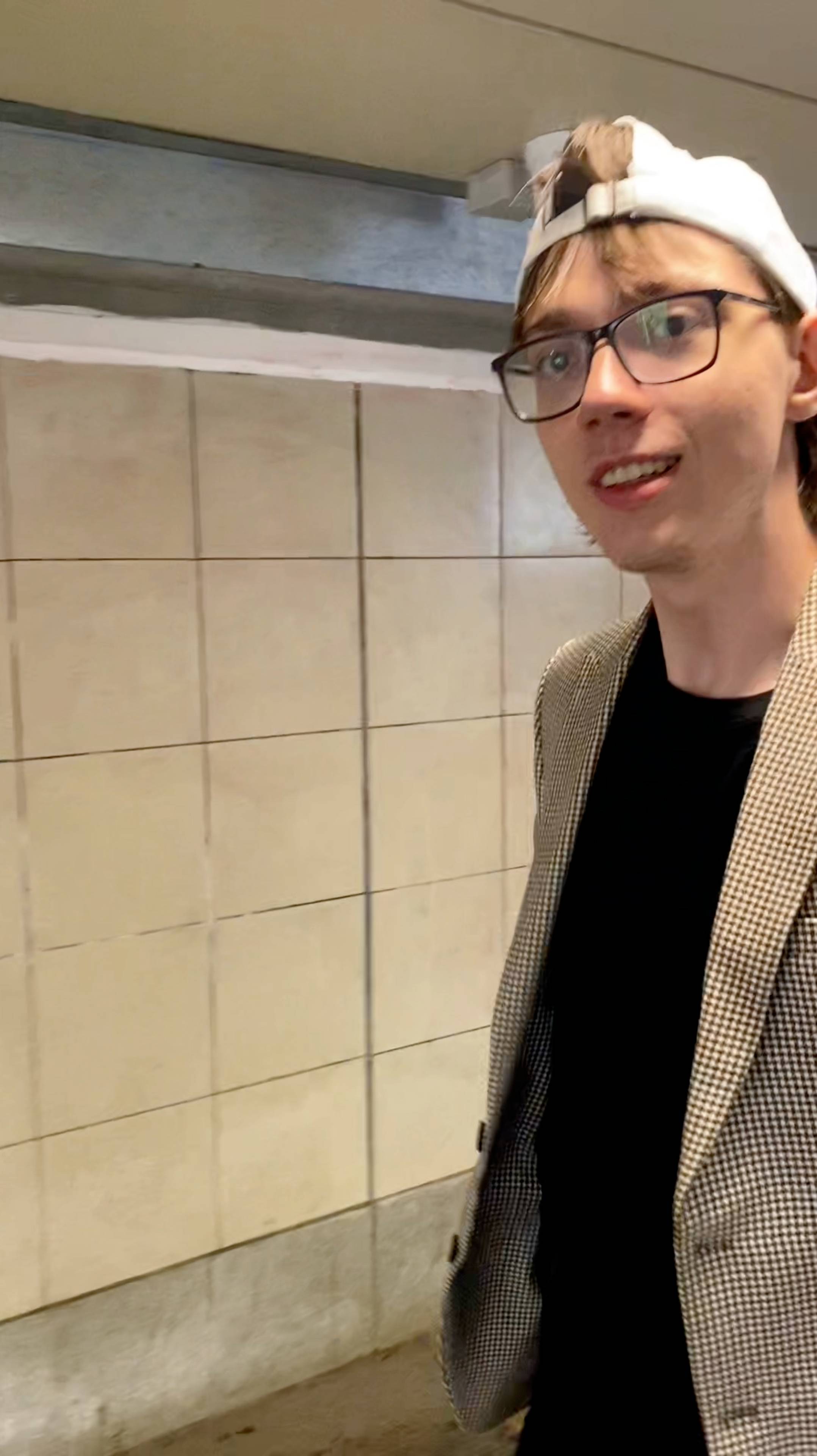 ARDI по лестнице
