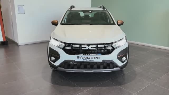 2025 Dacia Sandero Stepway  обзор