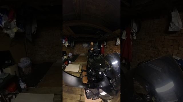 запылился