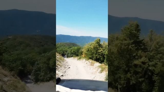 Крутые спуски в горах, Геленджик