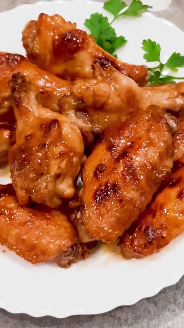 Крылышки в томатно соевом соусе!