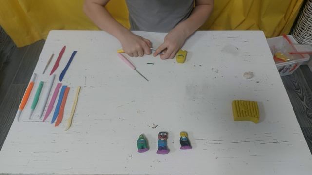 Лепим Among Us в скине монетки