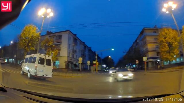 Поворот по встречке