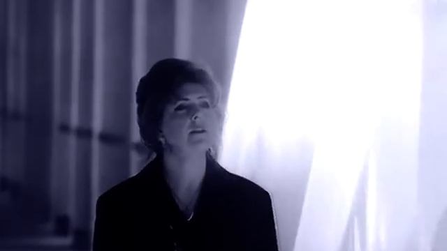 Maggie Reilly - Everytime We Touch (Official Video)