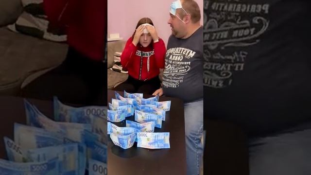 Очень хитрый и богаты  папа или когда зарабатываешь не честно