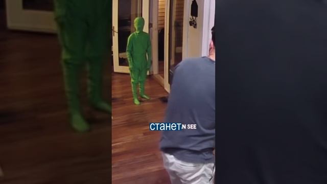 Ребёнок думал, что в хромакее ЕГО НИКТО НЕ ВИДИТ