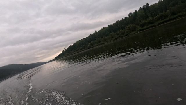 Рыбалка, река Бирюса, короткое видео