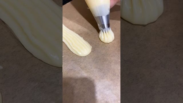 Дамские пальчики.
