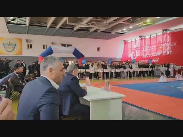 Сергей Меликов дал старт республиканской эстафете «Знамя ГТО»