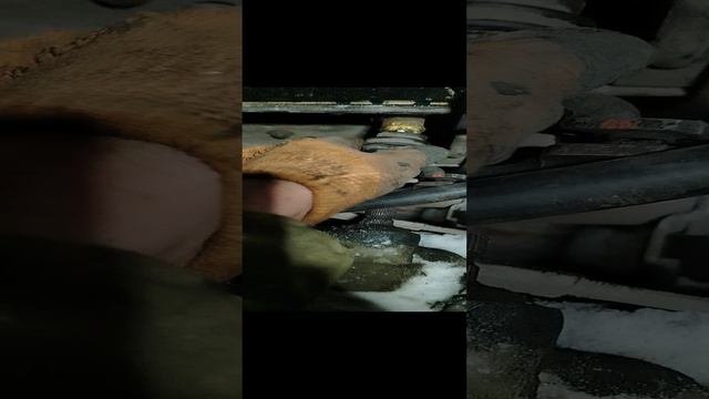 решение разбитого крепления кулисы