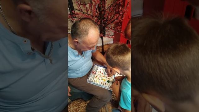 Надо, надо собираться вместе всем и поиграть