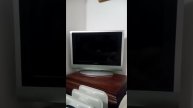 Телевизор стоит на столе в комнате 5.