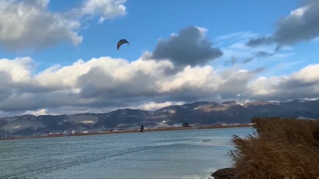 Кайтсерфинг в Анапе. Школа Кайтсерфинга RUSSIAN-WIND. Ученик Дмитрий. Тренировка в слабый ветер.