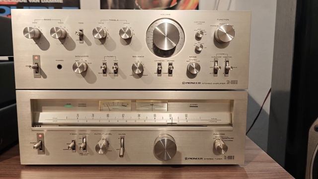 Скоро - комплект топчик Pioneer - усилитель+тюнер(санкционка)