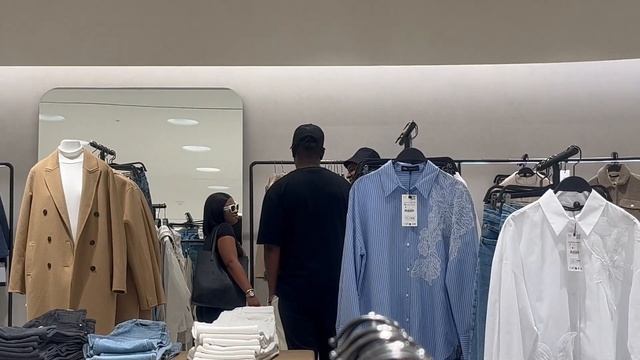 Stuttering While Picking Up Girls Prank!