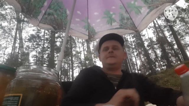Достало всё, уехал на рыбалку