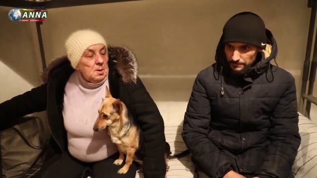 Жители Соледара, эвакуированные из города нашими солдатами.