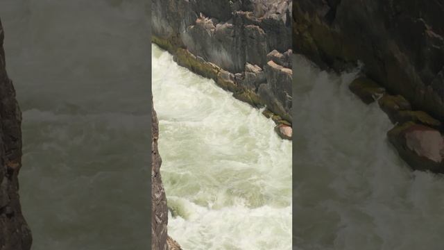 Victoria Falls. Водопад Виктория на границе Замбии и Зимбабве