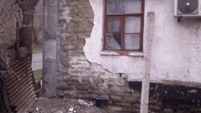 Стяжка домов от трещин. Процесс.