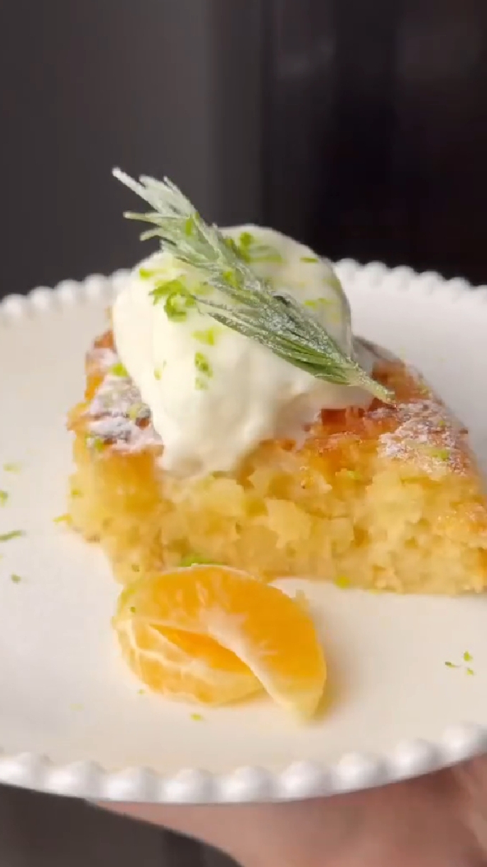 Заливной ПИРОГ с мандарином...🍊😋   Рецепт в описании ✍️