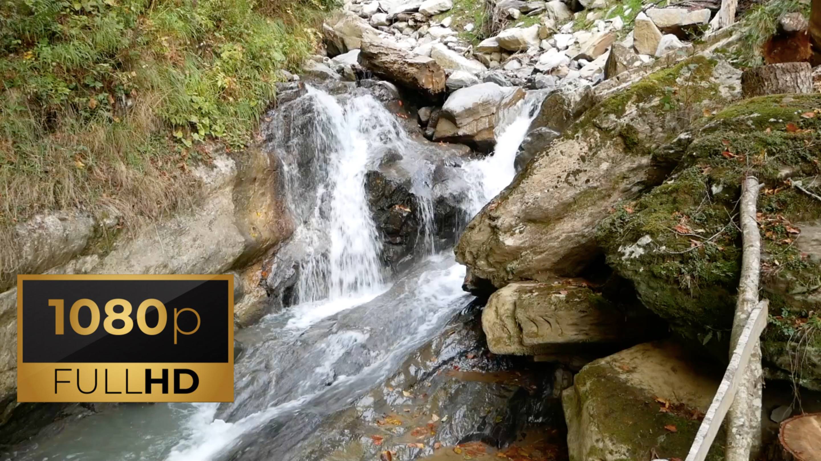 Водопад у горной реки / Mountain River Waterfall. 1 час. FullHD.