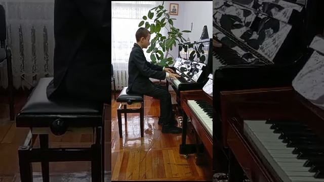 Ф. Бургмюллер ,, Этюд,,  Брыдня Владимир 11 лет, преподаватель Шустова Людмила Викторовна.