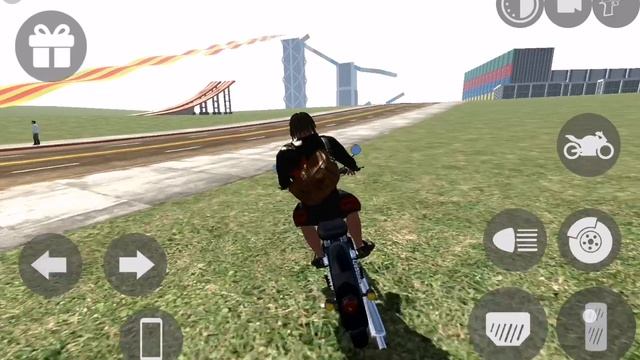 GTA показываю старый дом и смешно котаюсь на мопеде