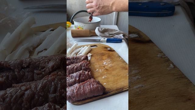 Вырезка из ЛОСЯ с свиным салом