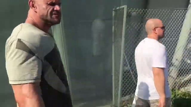 У качков друзья качки