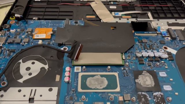 ASUS FX706H. Разбор и замена клавиатуры