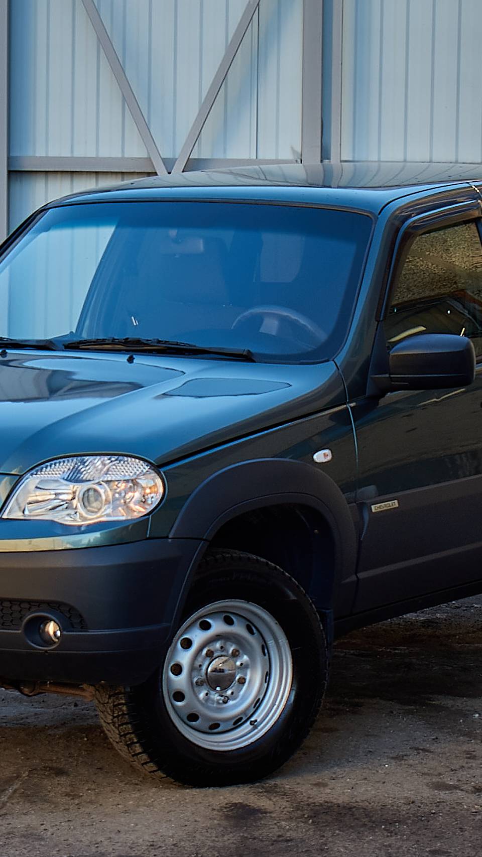 Обзор на Chevrolet Niva Niva Внедорожник 5 дв.  1.7 MT 2016