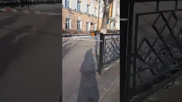 ФОТО ДНЯ: В Улан-Удэ «заминировали» здание Народного Хурала и перекрыли площадь