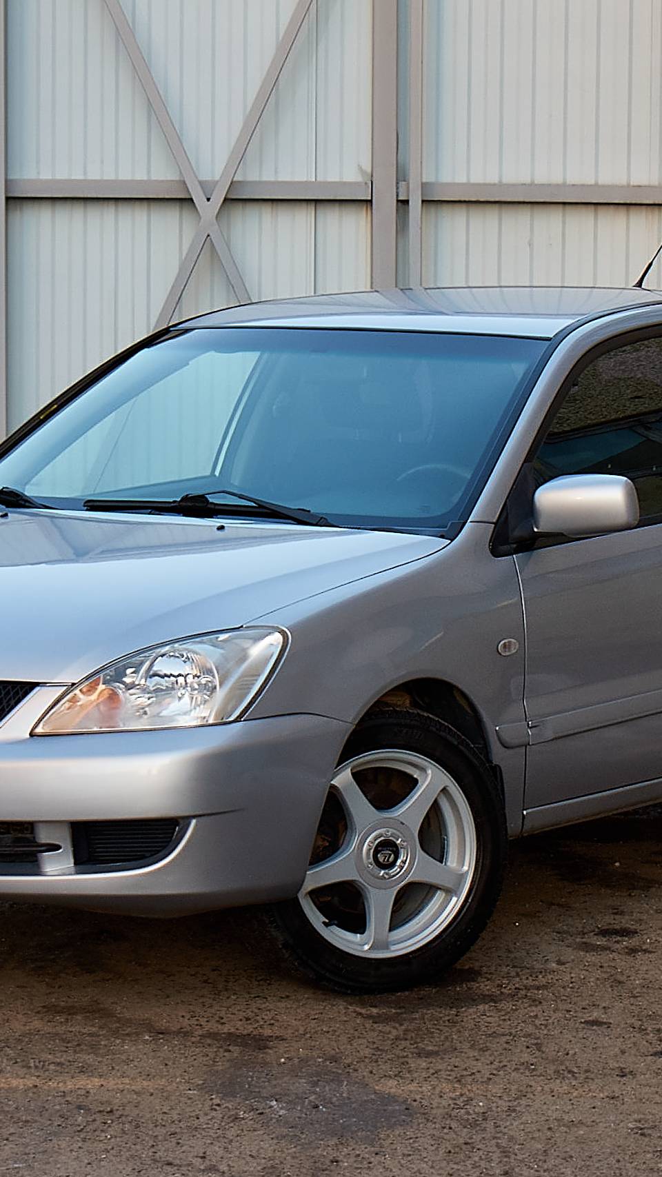 Обзор на Mitsubishi Lancer Седан 4 дв. 1.6 MT 2007г