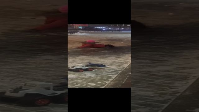 УУ нас во дворе. ЛЁД!!!!!!